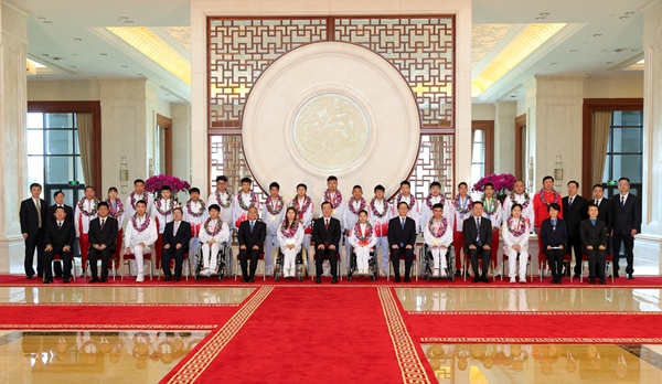 省委省政府领导会见奥运会云南运动员教练员代表